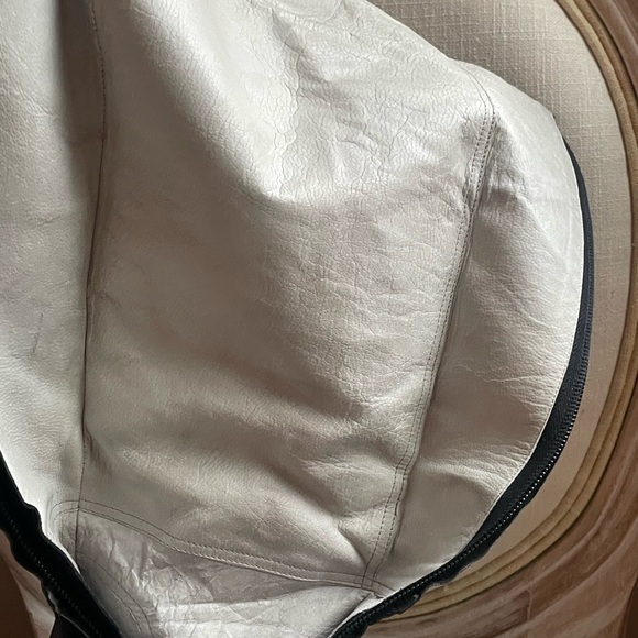 COSTUME NATIONAL Black leather boots - Picture 4 of 11